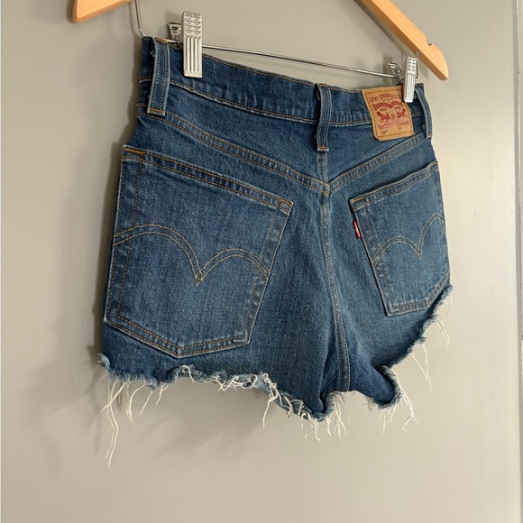 Levi's 501 High-rise Blue Jean Shorts Vintage Distressed colour size 24 - Picture 7 of 11